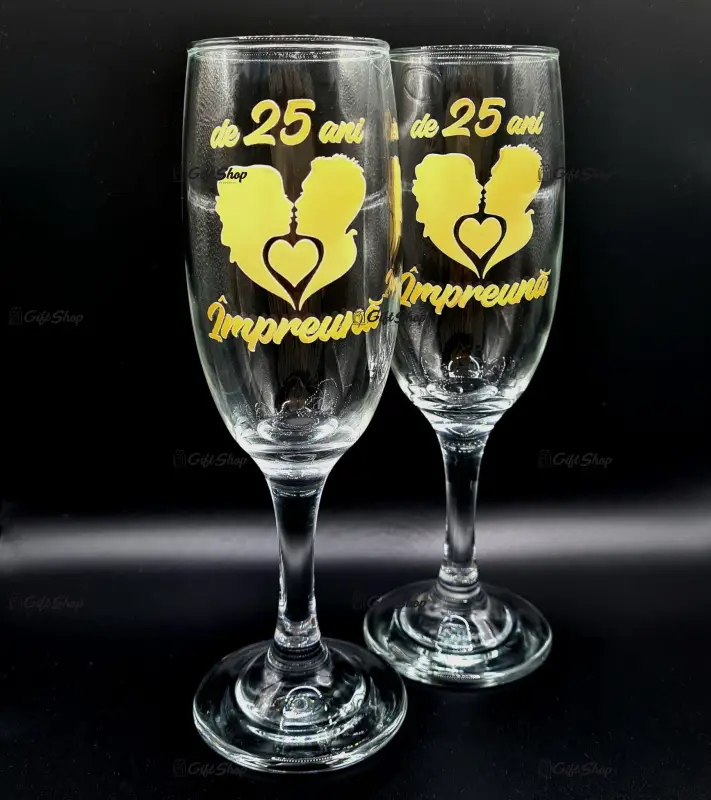 Aniversare 25 ani sarut, set 2 pahare cu mesaj in cutie